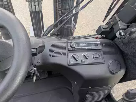 LPG VZV 2018  Linde H18T-01 (12)
