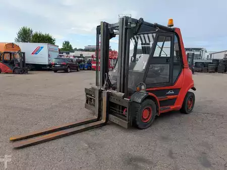 Empilhador diesel 1995  Linde H60D (1)