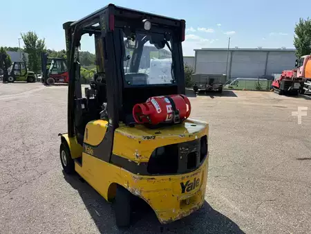 Treibgasstapler 2016  Yale GLP25LX (3)