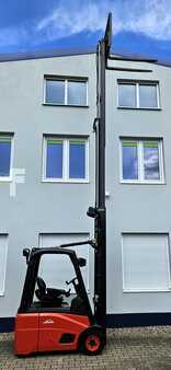 Elektro tříkolové VZV 2008  Linde E 16 C (4)