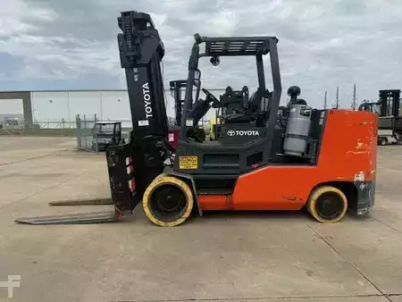Montacargas GLP 2020  Toyota THDC3000-24 (1)