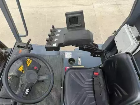 Montacargas GLP 2020  Toyota THDC3000-24 (9)