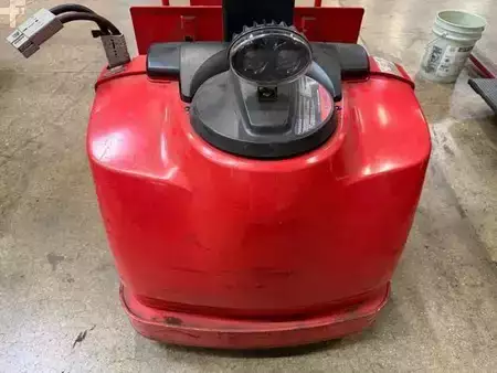 4-Wheel Electric 2013  Raymond 8610 (4)