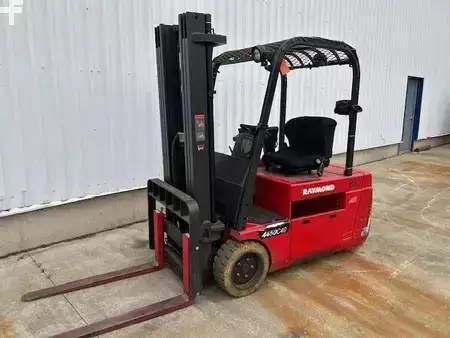 Montacargas Eléctrico (3 ruedas) - Raymond 445C40TT (6)