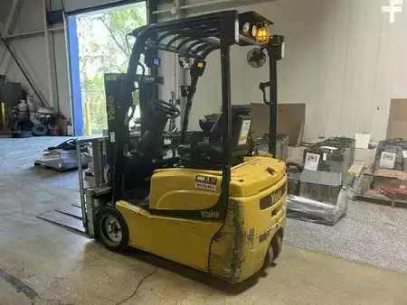 3-Wheel Electric - Yale ERP030VT (2)