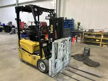 3-Wheel Electric 2021  Yale ERP030VT (4)