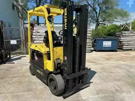 Montacargas Eléctrico (4 ruedas) - Hyster E65XN-40 (1)