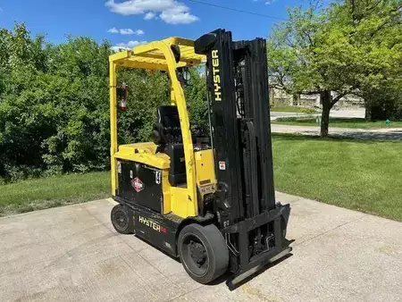 Montacargas Eléctrico (4 ruedas) - Hyster E65XN-40 (1)