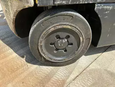Montacargas Eléctrico (4 ruedas) - Hyster E65XN-40 (6)