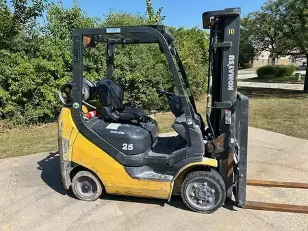 Propane Forklifts - Komatsu FG25ST-16 (2)