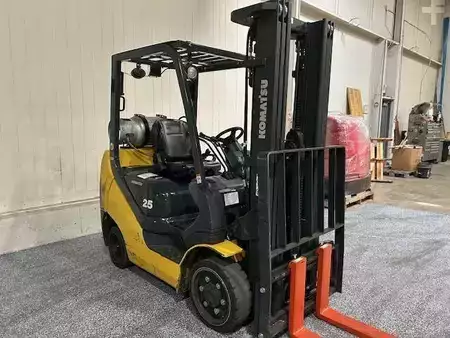 Propane Forklifts - Komatsu FG25ST-16 (3)