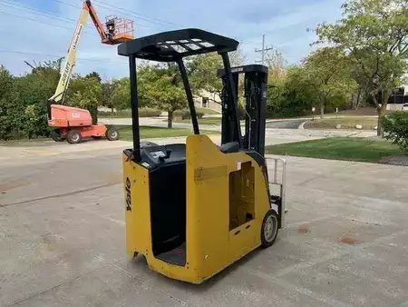 Stand-Up Rider Forklift 2022  Yale ESC035AD (4)