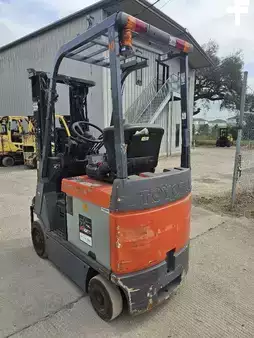4-Wheel Electric 2017  Toyota 7FBCU18 (3)