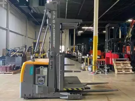 Surtidor de pedidos vertical 2019  Jungheinrich EKS314 (1)