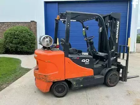 Propane Forklifts 2016  Doosan GC40S-5 (3)