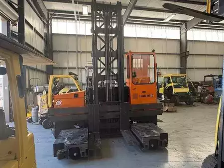 Montacargas Eléctrico (4 ruedas) 2023  HUBTEX MSU37 (1)