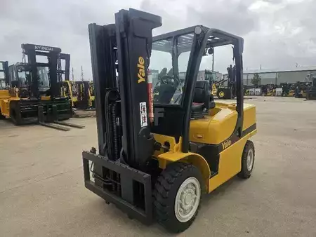 Diesel Forklifts  Yale GDP080VX (1)