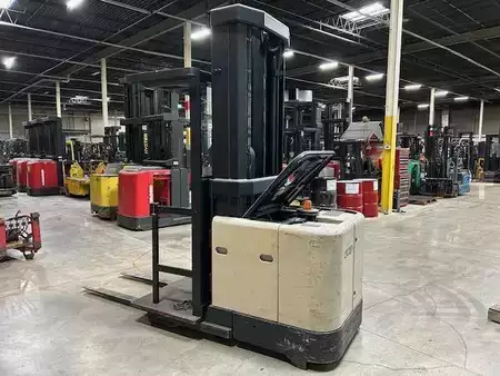 Order Picker 2002  Crown SP3020-30 (4)
