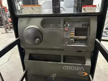 Order Picker 2002  Crown SP3020-30 (5)