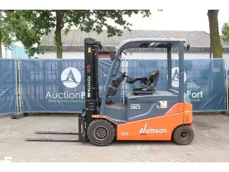 4-wiel elektrische heftrucks 2013  Toyota 8FBMT30 (2)