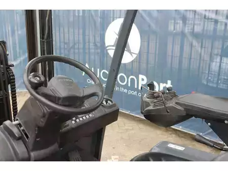 4-wiel elektrische heftrucks 2013  Toyota 8FBMT30 (23)