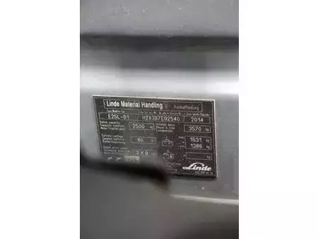 El truck - 4 hjulet 2014  Linde E25L-01 (13)