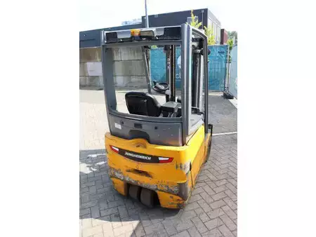 Eléctrico - 4 rodas 2016  Jungheinrich EFG215 (5)