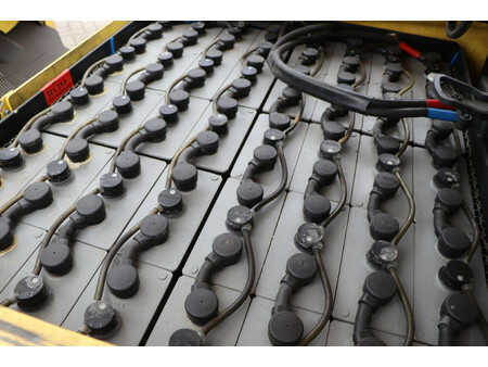 Elektro čtyřkolový VZV 2011  Hyster J3.0XN (29)