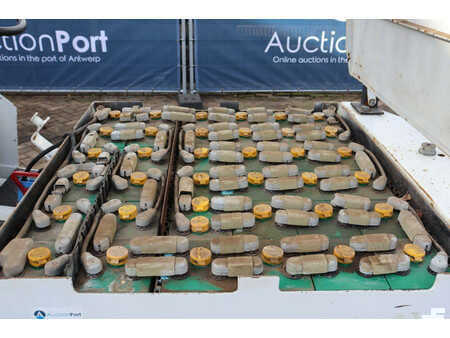 Chariots électriques à 4 roues - Yale  (23)