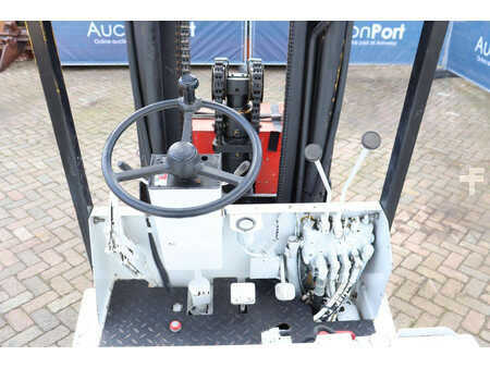 Chariots électriques à 4 roues - Yale  (26)