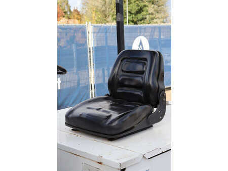 Chariots électriques à 4 roues - Yale  (29)