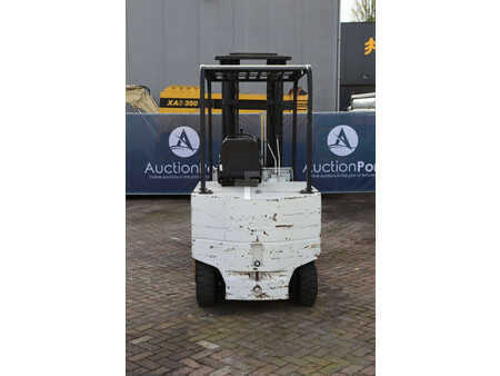 Chariots électriques à 4 roues - Yale  (5)