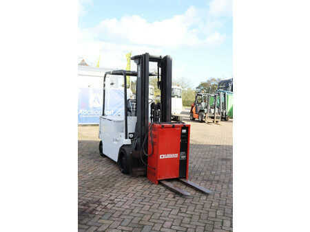 Chariots électriques à 4 roues - Yale  (7)