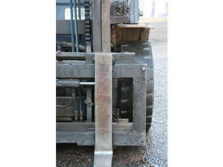 Dieselový VZV 1995  Komatsu FD30T-11E (11)