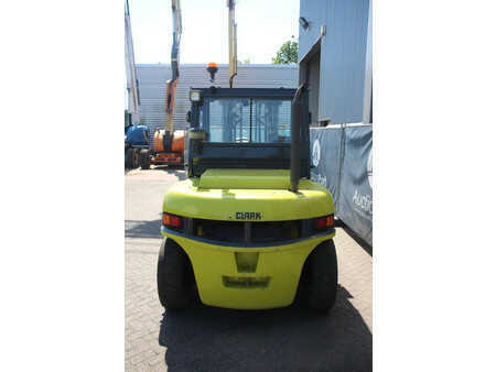 Dieselový VZV 2000  Clark SF50D (4)