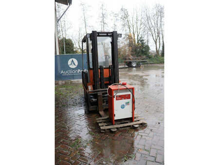 4-wiel elektrische heftrucks 1998  Carer R30N (7)