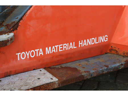 LPG heftrucks 2020  Toyota 8FG70N (15)