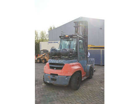 LPG heftrucks 2020  Toyota 8FG70N (6)