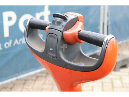 Hochhubwagen - Fenwick L14 AP (13)