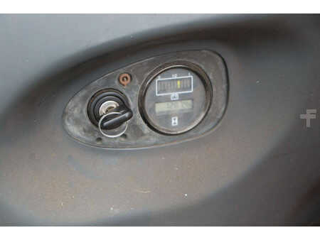 Hochhubwagen - Fenwick L14 AP (15)