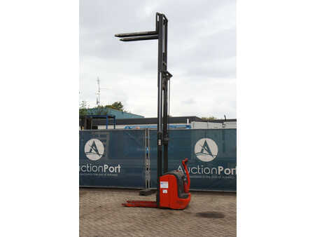 Hochhubwagen - Fenwick L14 AP (22)