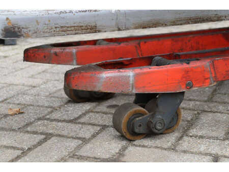 Hochhubwagen - Fenwick L14 AP (24)