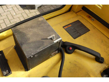 Elektro 4 Rad 2018  Hyster J2.5XN (31)