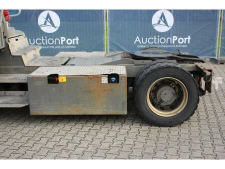 Terminaltraktor 2016  Terberg YT182 (12)