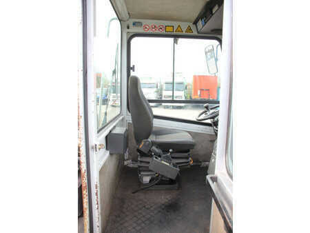 Terminaltraktor 2016  Terberg YT182 (22)