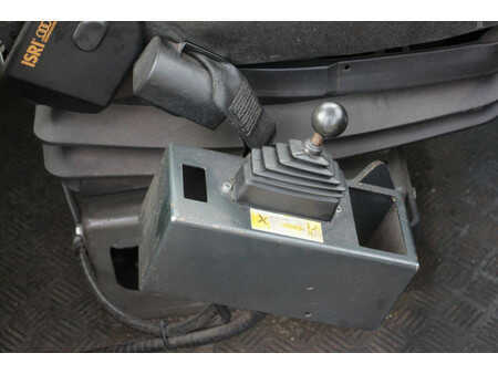 Terminaltraktor 2016  Terberg YT182 (24)