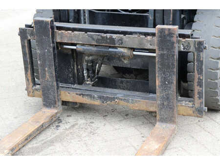 Carrelli elevatori diesel 1998  Toyota 62-6FDF25 (11)
