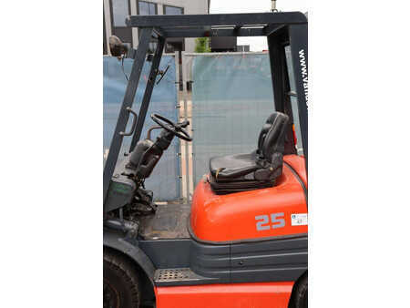 Carrelli elevatori diesel 1998  Toyota 62-6FDF25 (20)