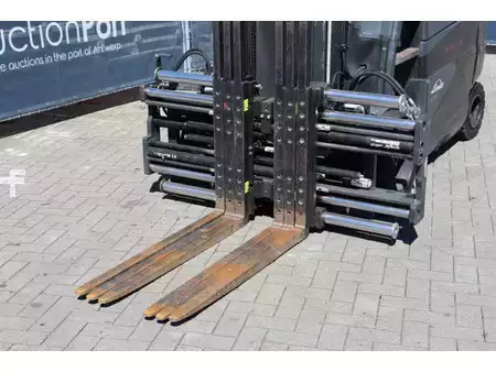 El truck - 4 hjulet 2020  Linde E30HL-01/600 (11)
