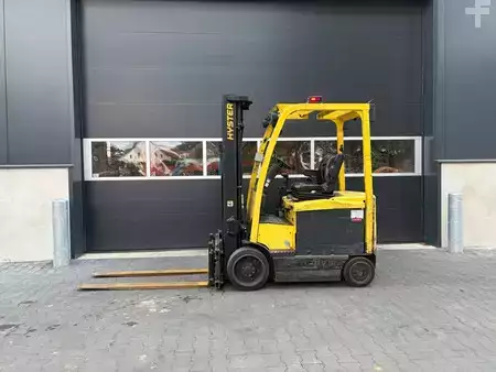 Elektro 4 Rad 2013  Hyster E2.5XN (2)